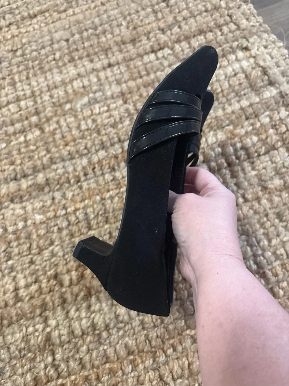 Easy Spirit sleek black